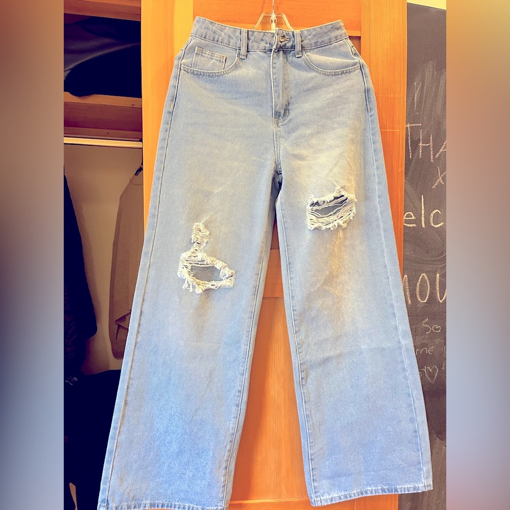 SHEIN EZwear High Waist Ripped Wide Leg Jeans